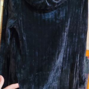 Beautiful Soft Cowl neck sweater with pockets